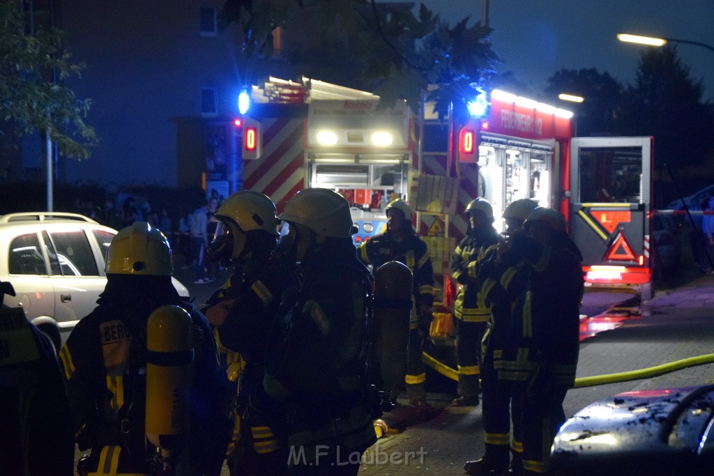 Feuer 2 Y Kellerbrand Koeln Ostheim Ruppinerstr P078.JPG - Miklos Laubert